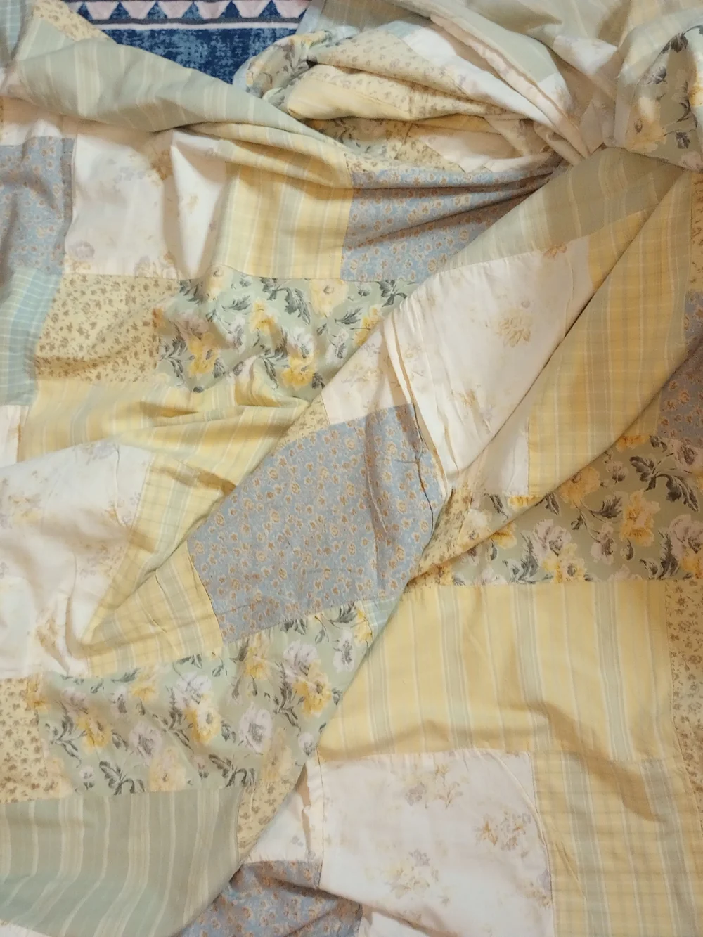 April Cornell  2000 Yellow Floral Pillow Shams and Quilted Blanket Vintage